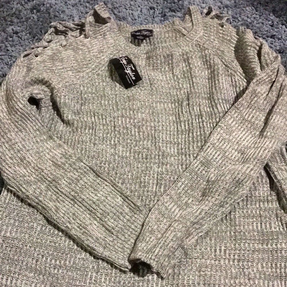 Evelyn Taylor sweater